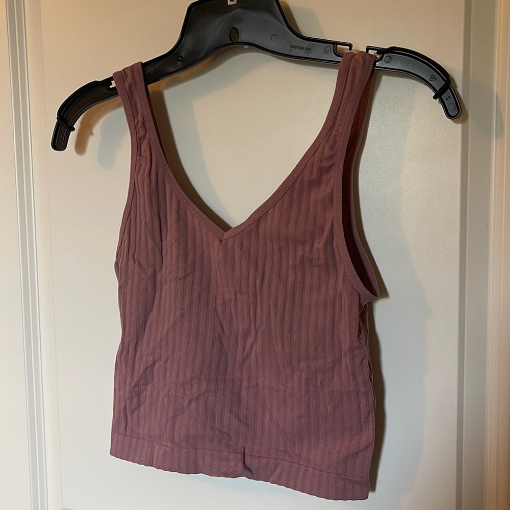 Dark mauve fitted crop tank EUC